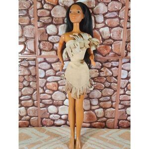 1995 Disney Princess Pocahontas 18” Doll #B5